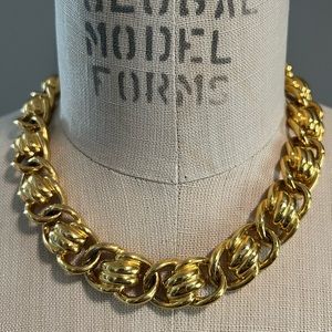 Vintage Anne Klein Chunky Chain Link Gold Tone Toggle Necklace Choker